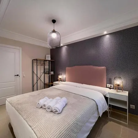 Mediterranean Sea Views 滨海略雷特