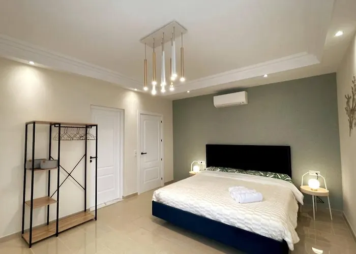 别墅 Mediterranean Sea Views 滨海略雷特