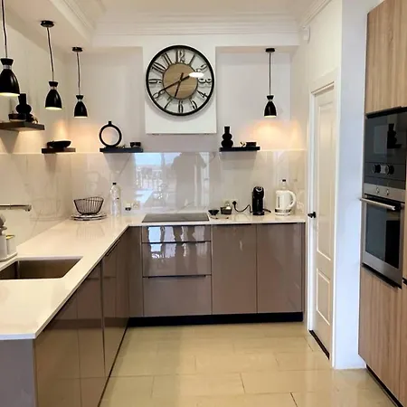 Mediterranean Sea Views יורט דה מאר